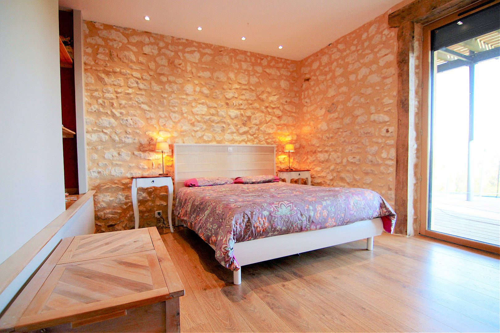 Book now Vallee de Rouffignac at Dordognemaison.com